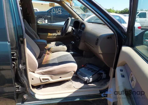 1999 Nissan Pathfinder Le/Se/Xe from USA, damaged, VIN JN8AR07Y9XW363320